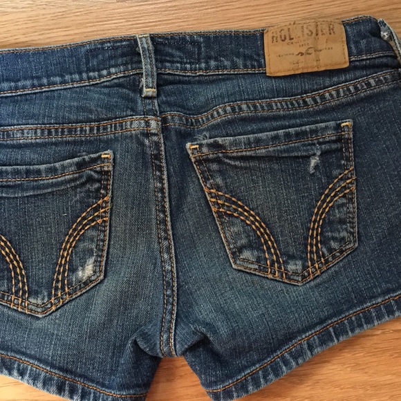 Shorts - Picture 3 of 3